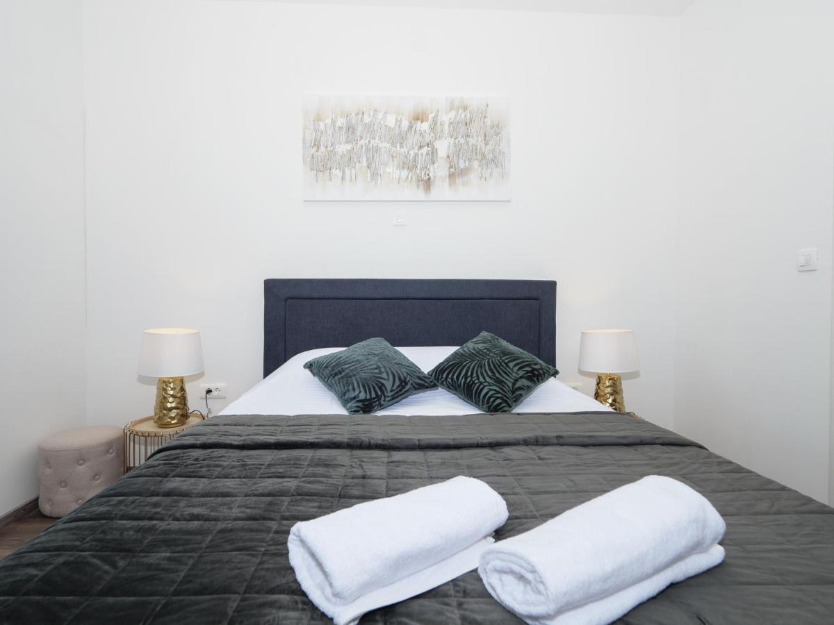Arena Delight Studio Apartments Pola Esterno foto